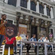 Rueda de prensa sostenida a las afueras del MUSA para dar a conocer la campaña para la donación altruista de sangre, que promueve la Federación de Estudiantes Universitarios (FEU), de la Universidad de Guadalajara, en colaboración con el Centro Estatal de la Transfusión Sanguínea (CETS), para el apoyo de los afectados por los sismos que afectaron el centro del país.