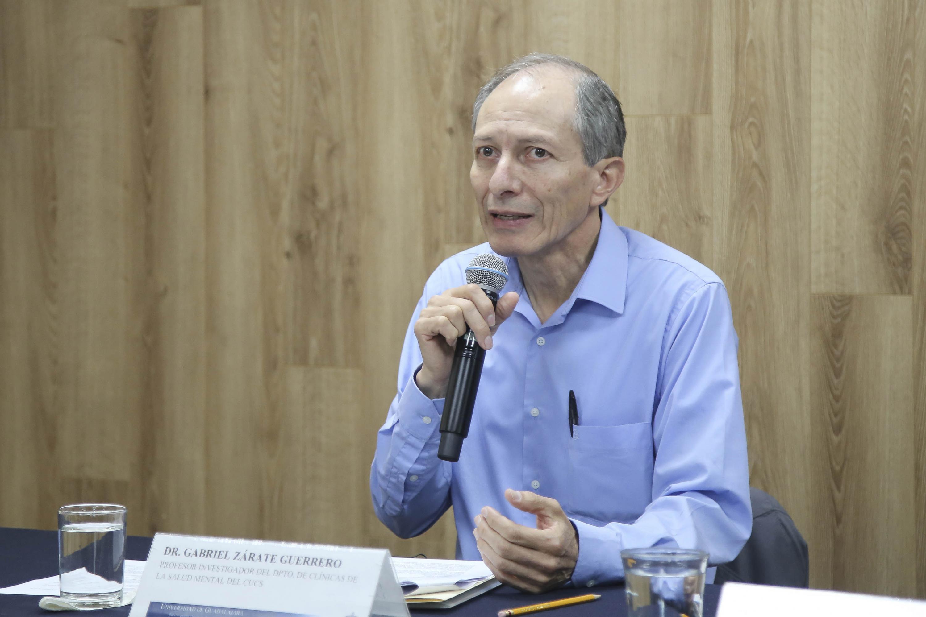 Dr. Gabriel Zarate Guerrero es profesor investigador del CUCS