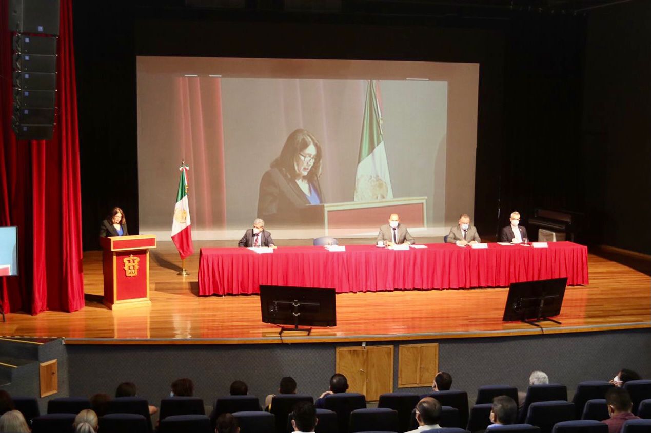Rectora Lilia Victoria Oliver Sánchez rinde Informe de actividades 2020