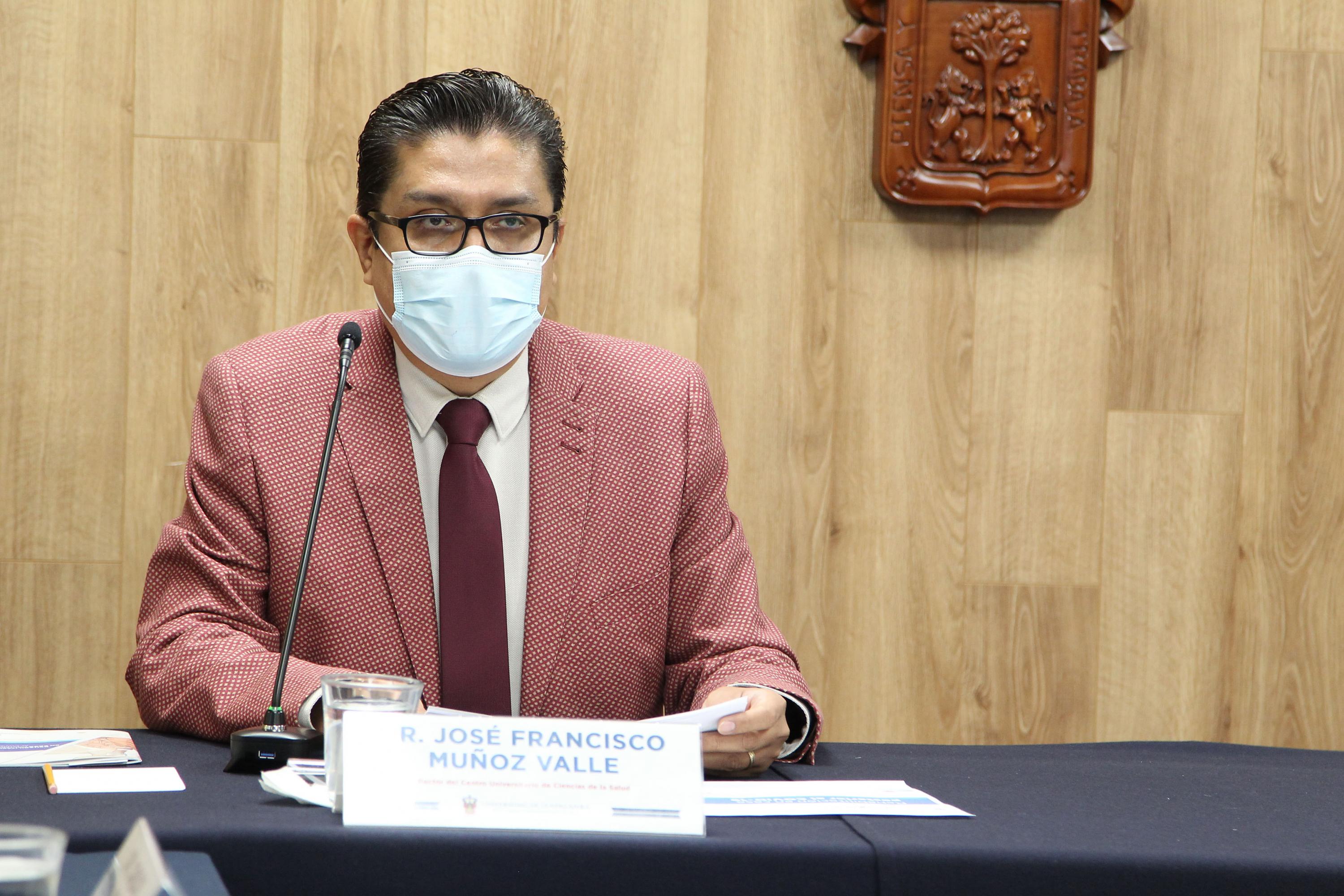 Anuncia Rector del CUCS apertura de más laboratorios para pruebas del virus