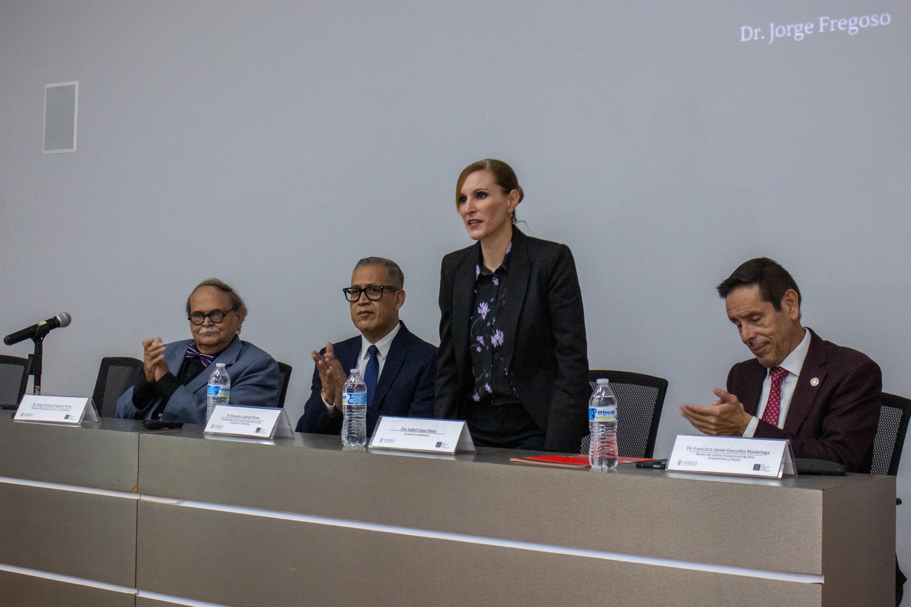 Desde hoy y hasta el 3 de diciembre se realizarán talleres, conferencias, exposiciones, mesas redondas, y tendrá lugar la entrega del premio La Catrina, en la FIL 2022