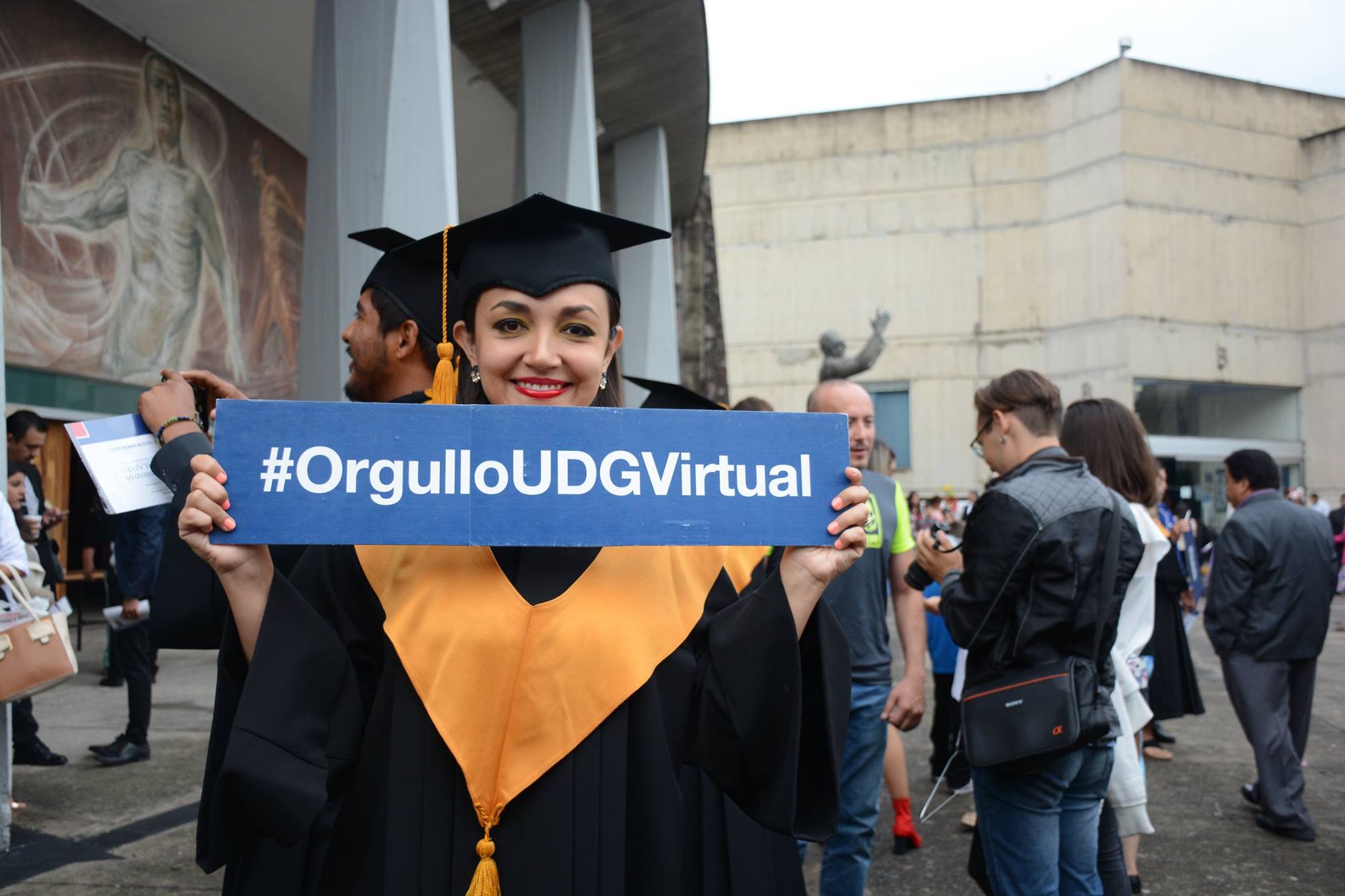Las personas interesadas en estudiar en la Universidad de Guadalajara en modalidad virtual pueden consultar la información en www.udgvirtual.udg.mx