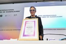 Recibe Gabriela Cabezón Cámara Premio Sor Juana Inés de la Cruz 2024