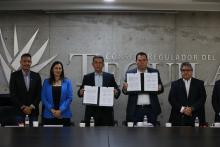 Firman CUCEA y Consejo Regulador del Tequila convenio de prácticas profesionales