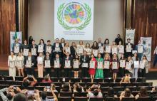 Entregan reconocimiento de derechos humanos “Ciudadano Honoris Causa” a universitarios destacados