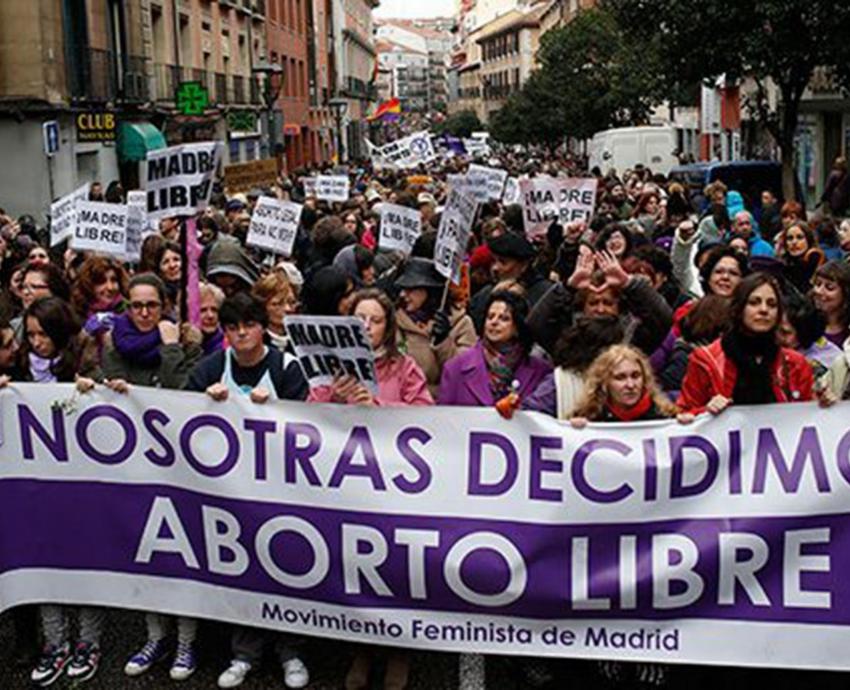 Legalización del aborto en Argentina abre la puerta para discutir el tema en México y Latinoamérica