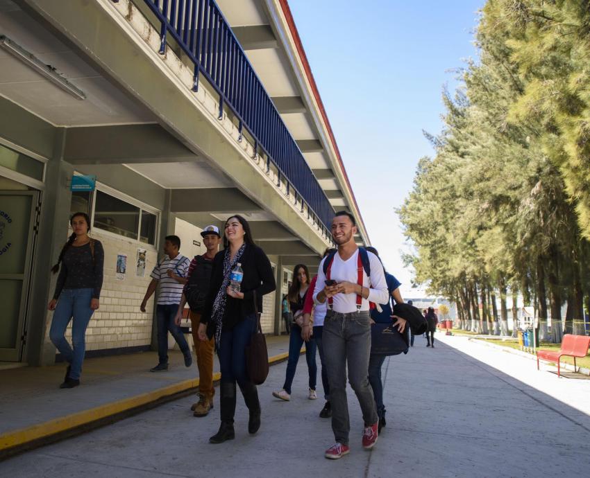 Regresan a clases 288 mil alumnos de la Universidad de Guadalajara