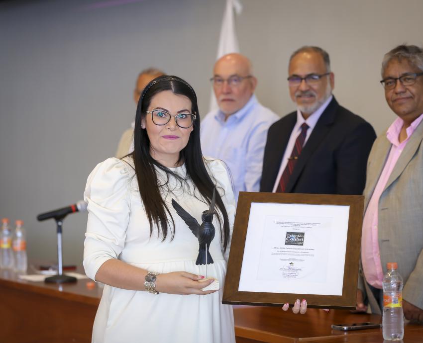 Entregan Galardón Colibrí a 14 académicos de la Red Universitaria por su defensa del medio ambiente
