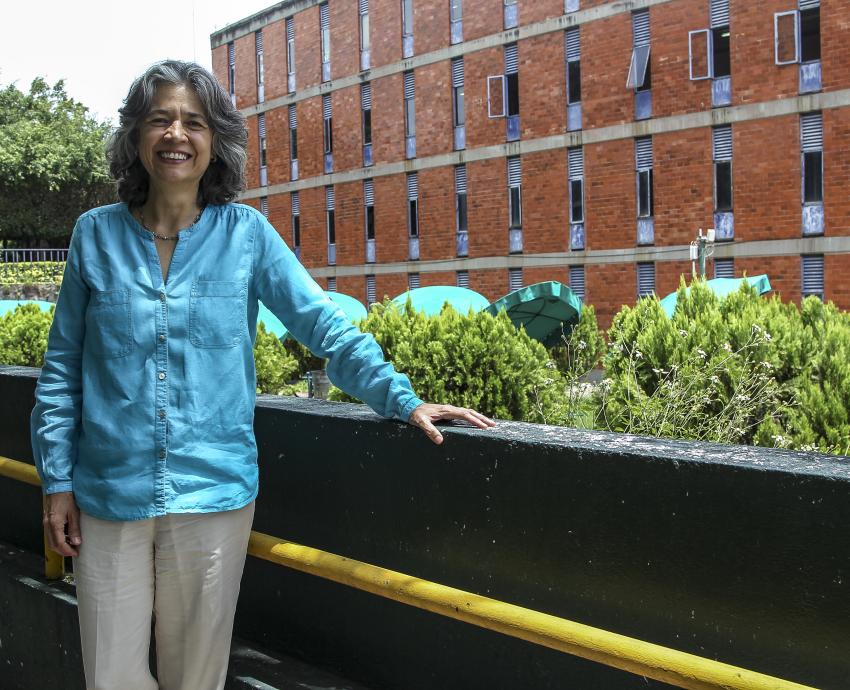Elisa Cárdenas Ayala, investigadora del CUCSH, se integra a la Academia Mexicana de la Historia