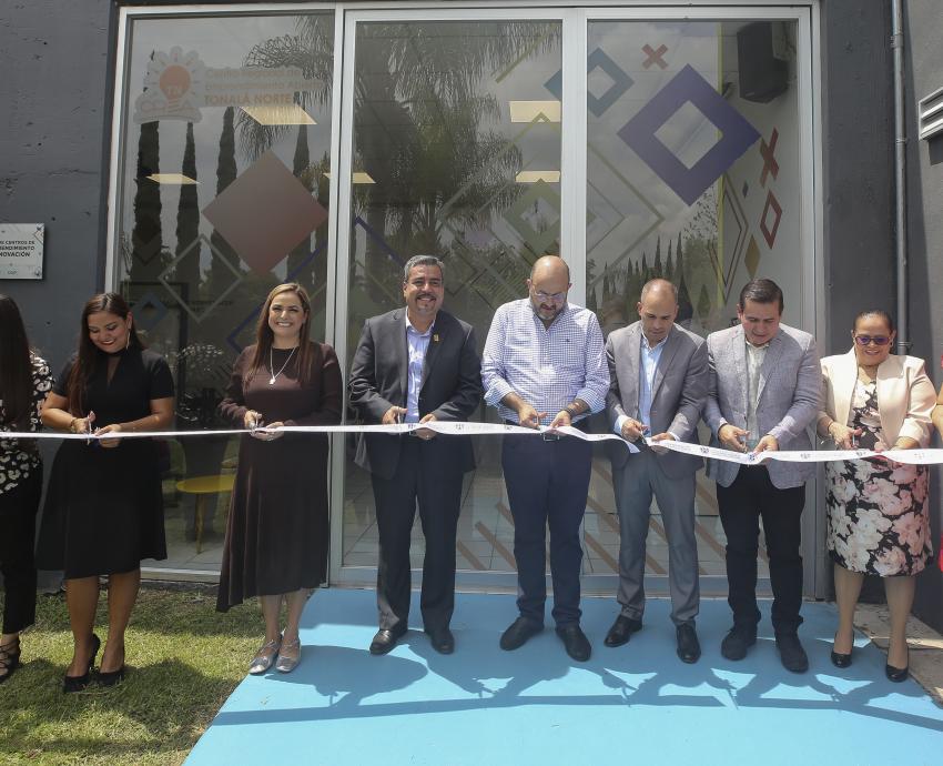 Celebra Preparatoria Tonalá Norte su aniversario 18 con renovación de espacios
