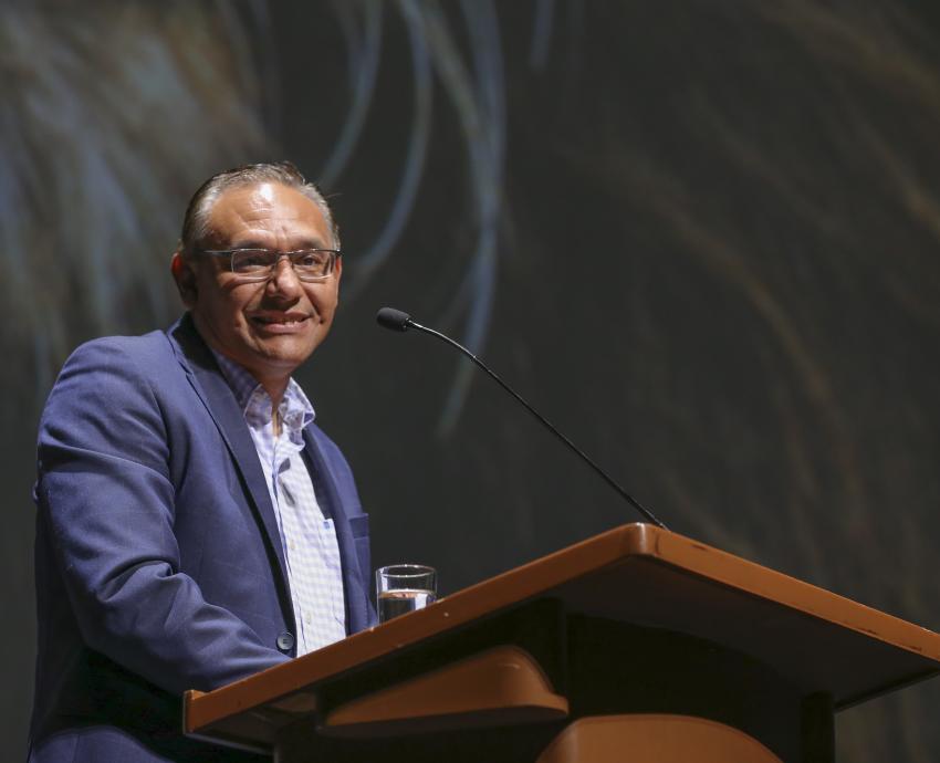 Reciben mil 234 académicos de la UdeG su definitividad 