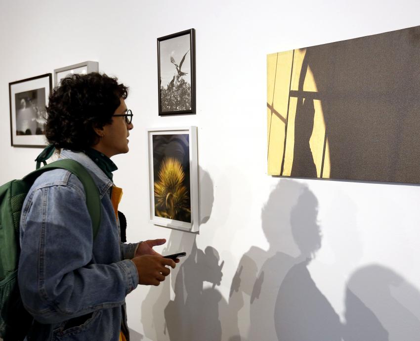 Inauguran “En retrospectiva”, obra fotográfica de maestros de la Escuela de Artes