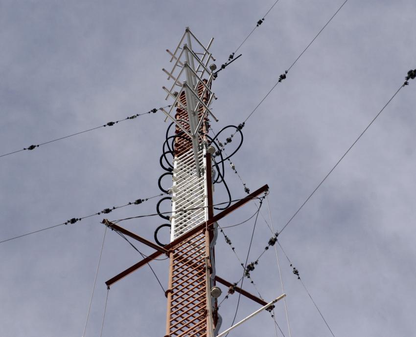 Radio UdeG aumenta la potencia de su señal para llegar a más personas en la AMG