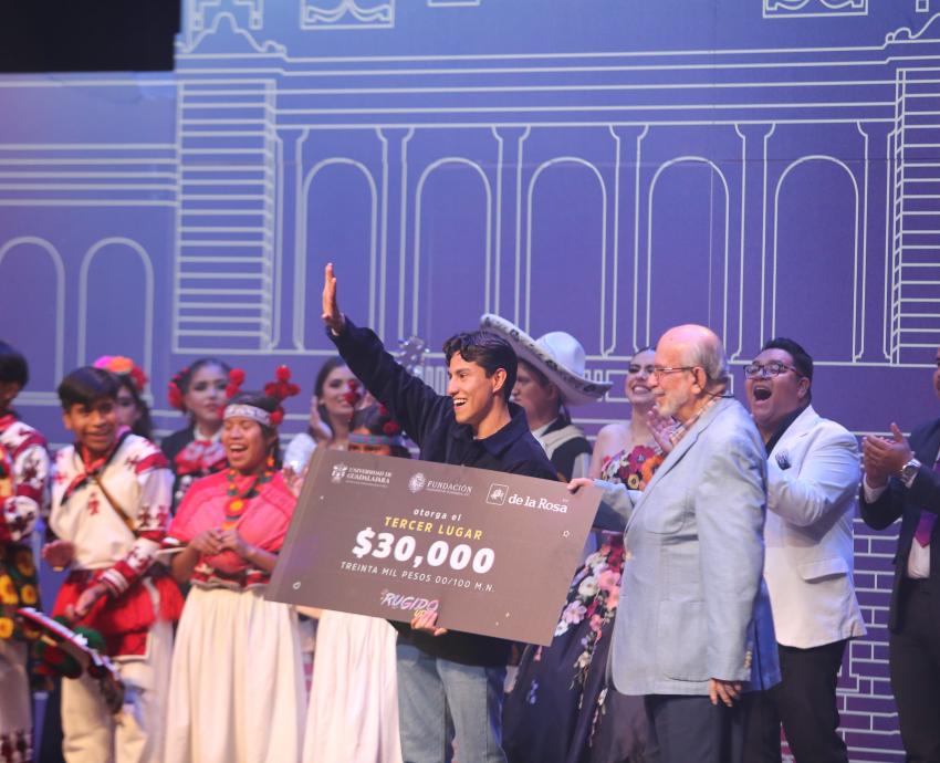 Estudiante del CUAltos gana el concurso Rugido UDG 2023