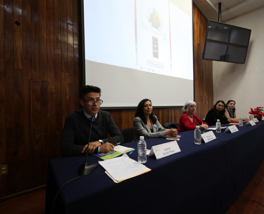 Entregan el Premio Nacional de Literatura Joven Raúl Padilla López