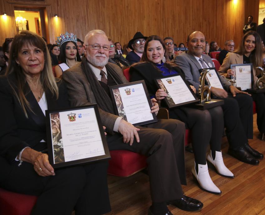 Reconocen a instituciones y personalidades con Premio Universitario de Derechos Humanos 2023