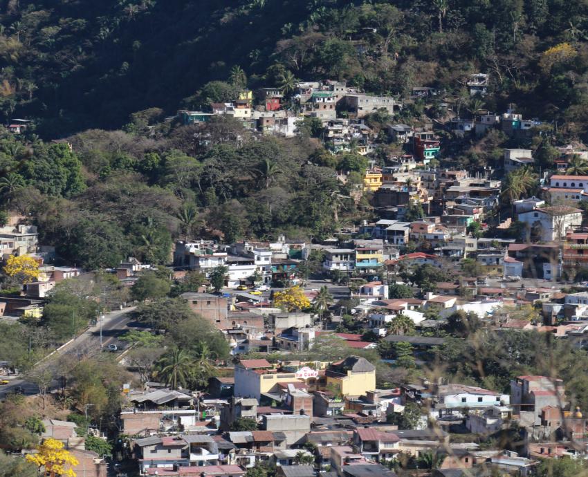 Presencia de nómadas digitales acentúan gentrificación en Puerto Vallarta