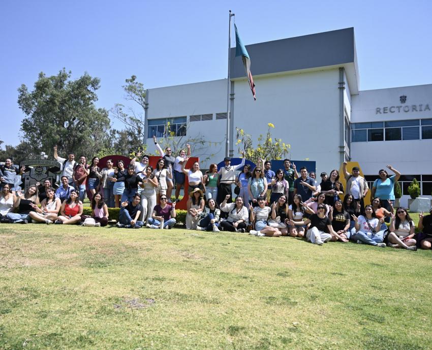 Realizan inmersión cultural en UdeG alumnos de origen mexicano que estudian en Cal State LA