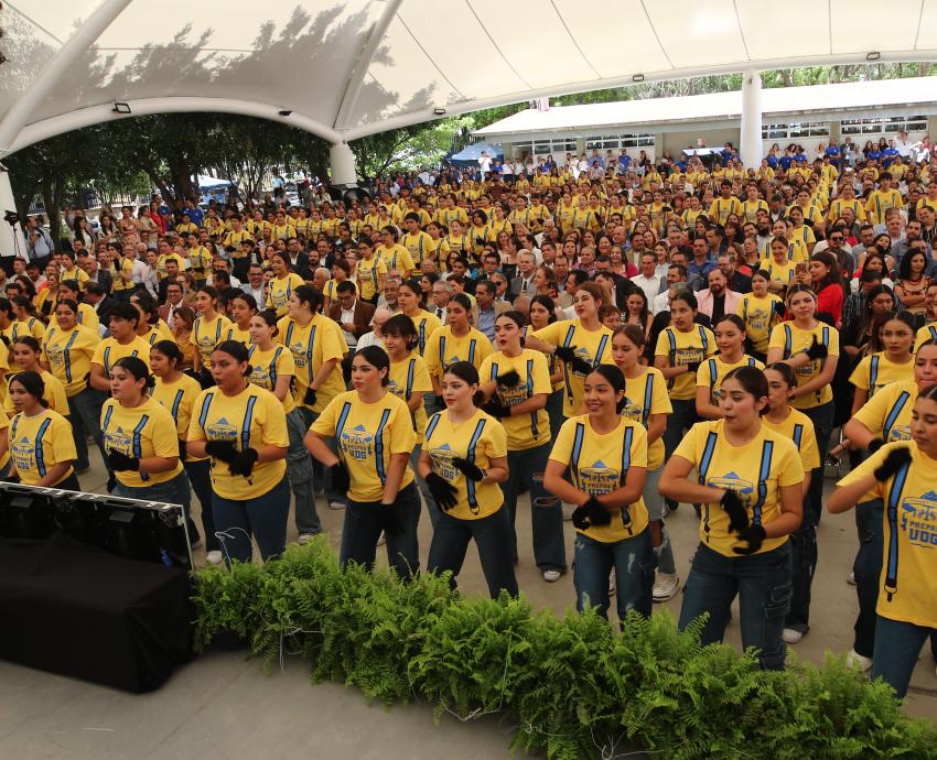 Brinda SEMS educación a cerca de 190 mil jóvenes en Jalisco 