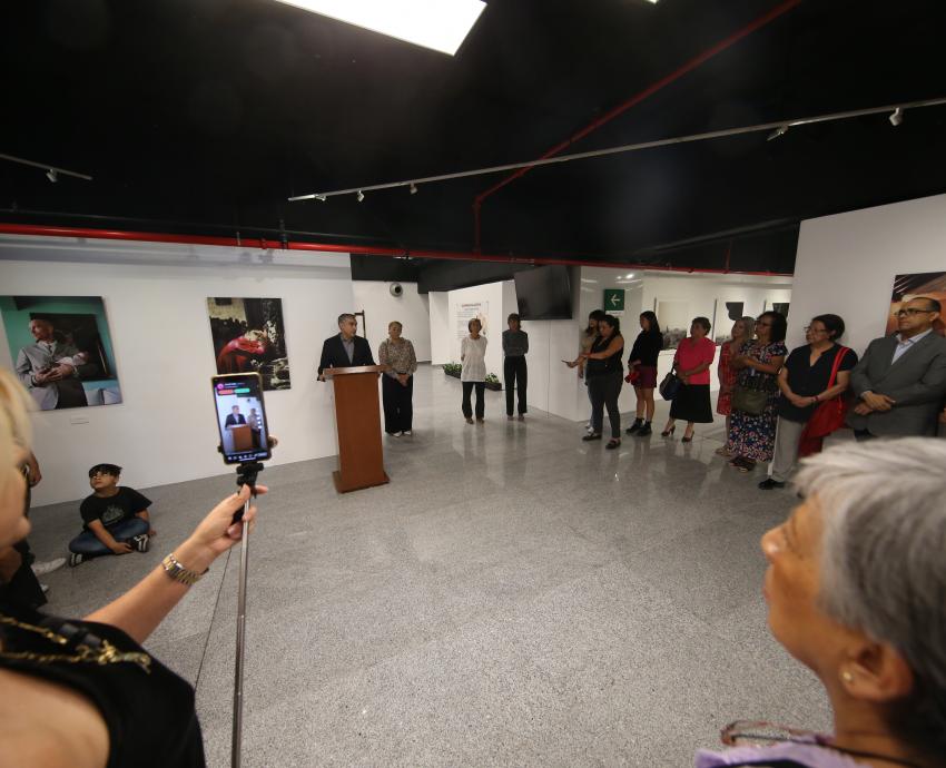 Inauguran exposición de Jesús Guerrero Galván en la BPEJ