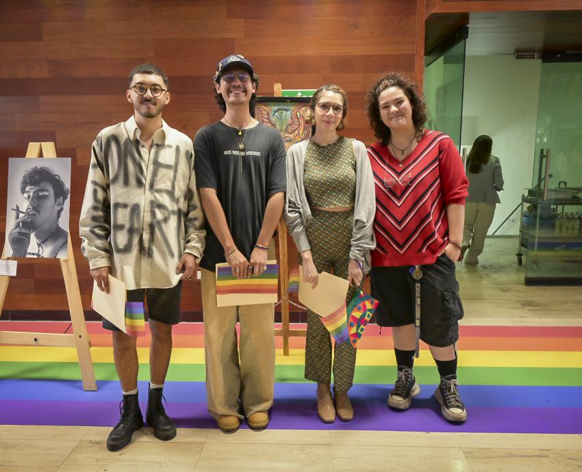Los colores de la Diversidad llegan al lobby de Rectoría General con exposición “La vida en queer”