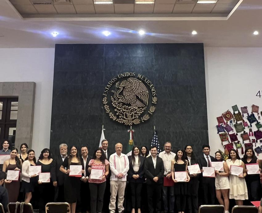 UdeG, anfitrión de jóvenes de origen mexicano que estudian en universidades de EUA