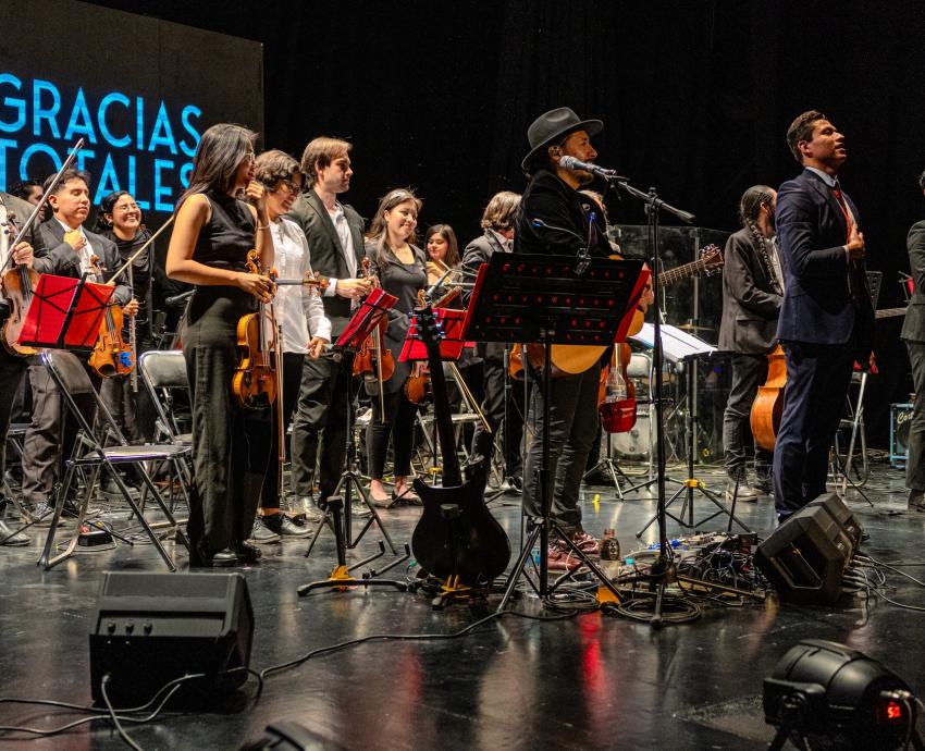 Estudiantes del CUCSH y CUAAD en gira nacional con homenaje de rock sinfónico a Gustavo Cerati