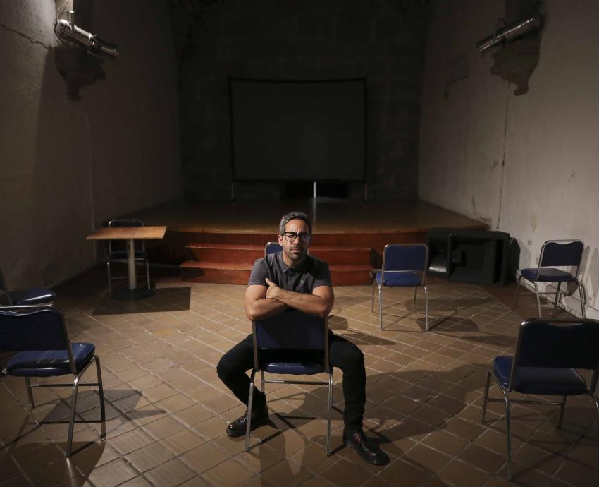 Samuel Kishi presenta nostalgia noventera en “Nadie nos va a extrañar”
