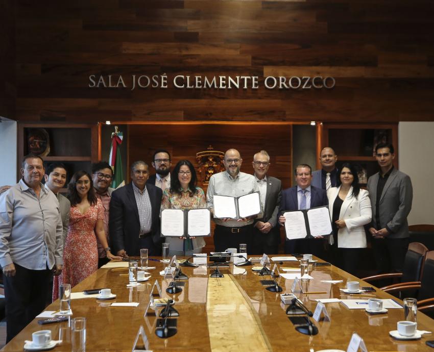UdeG firma convenio con la Cumbre Mundial de Premios Nobel de la Paz