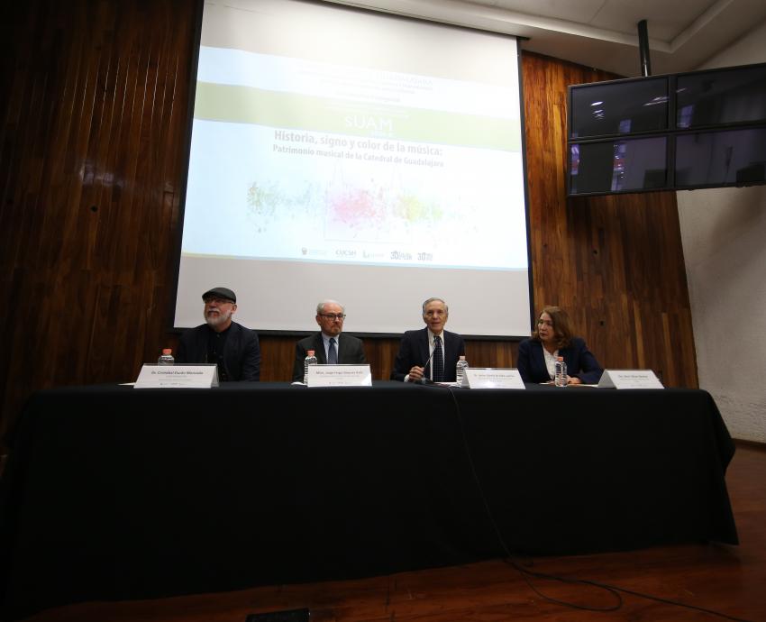 Inician los cursos para adultos mayores en CUGuadalajara