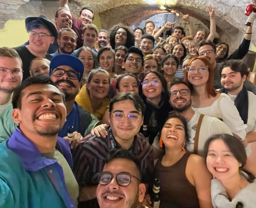 Egresada de UdeG, y tres mexicanos más, participan en el Coro Mundial de Jóvenes