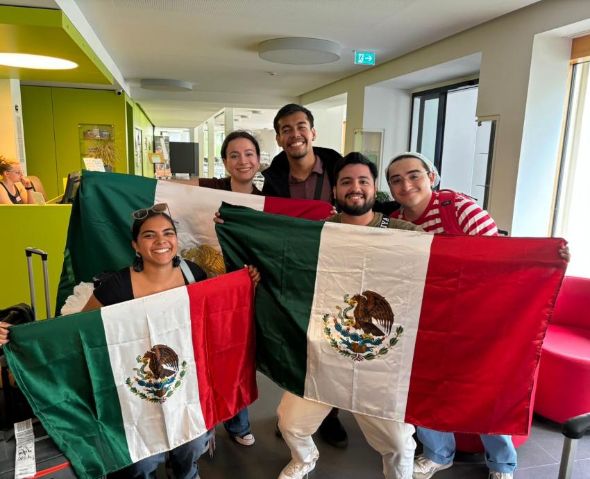 Egresada de UdeG, y tres mexicanos más, participan en el Coro Mundial de Jóvenes