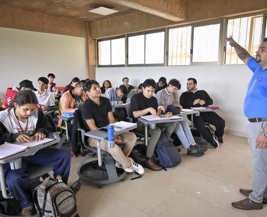 Inician clases en CUTlaquepaque, en el Cerro del Cuatro