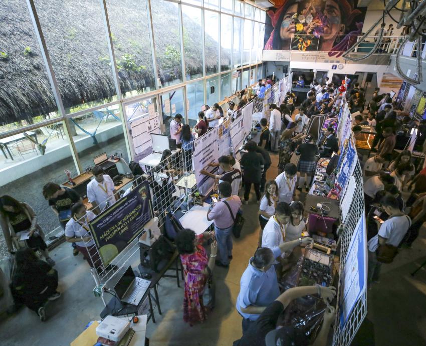 Inaugura Rector General encuentros de ciencia en Preparatoria de Puerto Vallarta