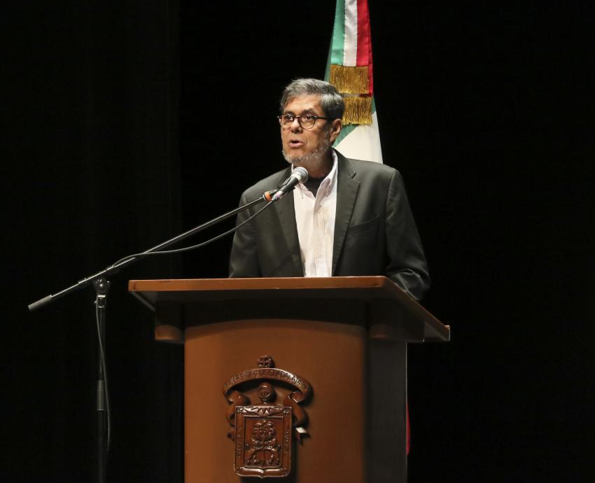 Entregan contratos de definitividad a 800 académicos de SEMS