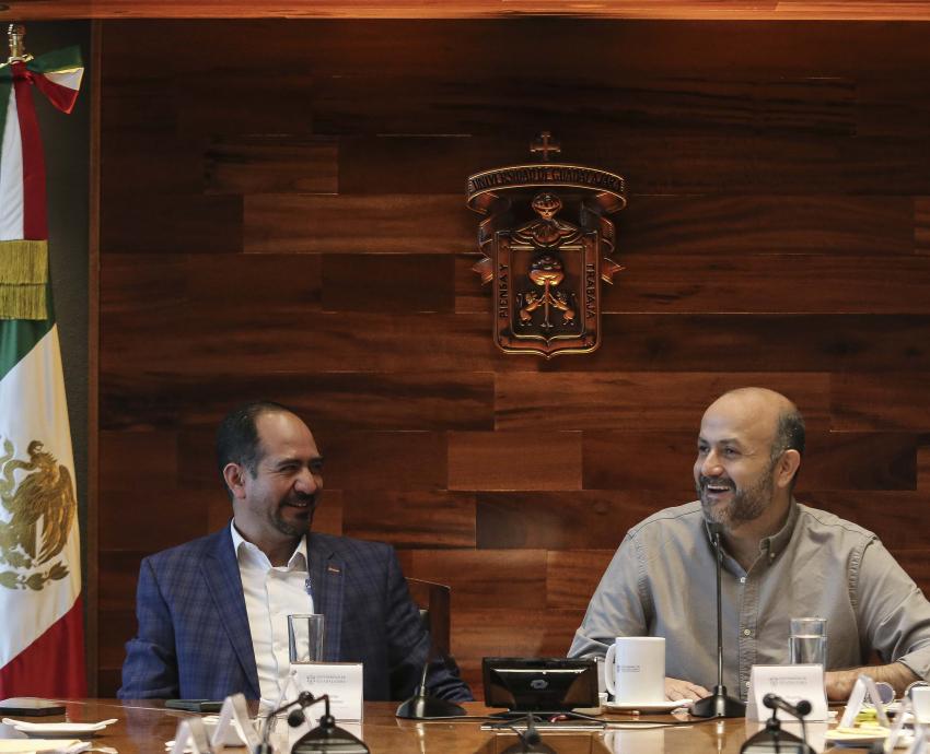 Entrega Ayuntamiento de Tapalpa a UdeG escrituras del Módulo de Tapalpa