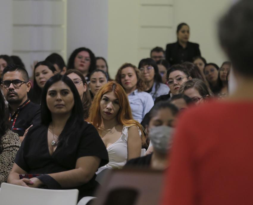 Certifican a personal de UdeG en atención a mujeres víctimas de violencia de género