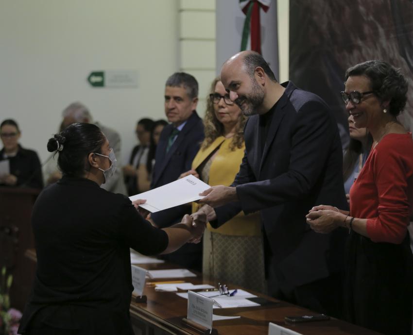 Certifican a personal de UdeG en atención a mujeres víctimas de violencia de género