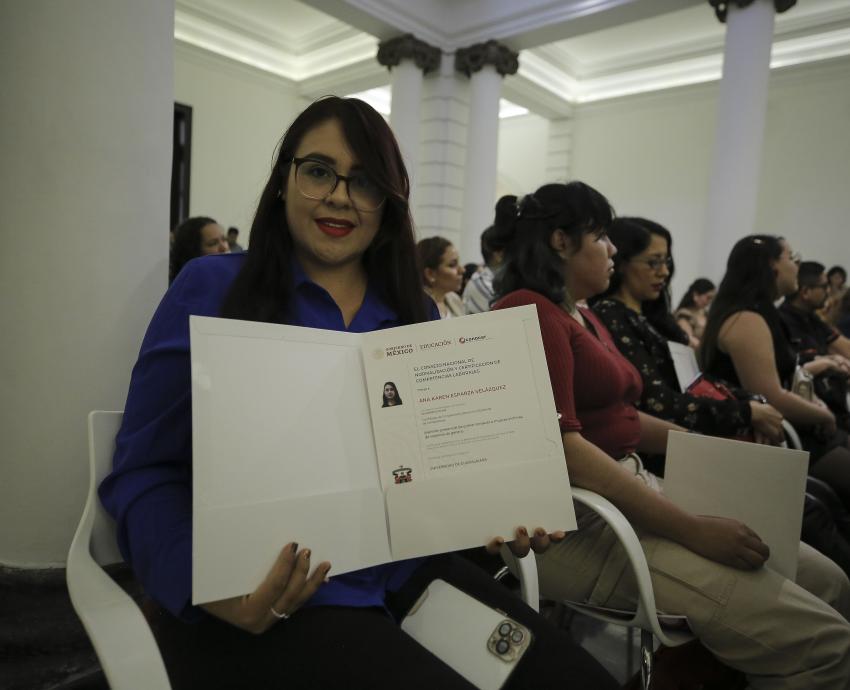 Certifican a personal de UdeG en atención a mujeres víctimas de violencia de género