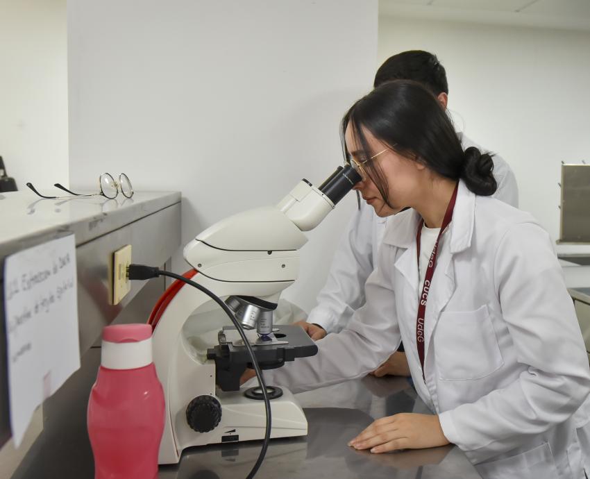 Presentan nueva carrera médica para ciclo 2025-A 