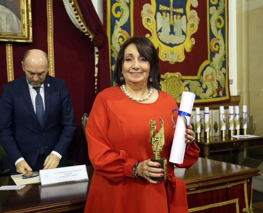 La FIL Guadalajara recibe el Premio Iberoamericano Asicom-Universidad de Oviedo
