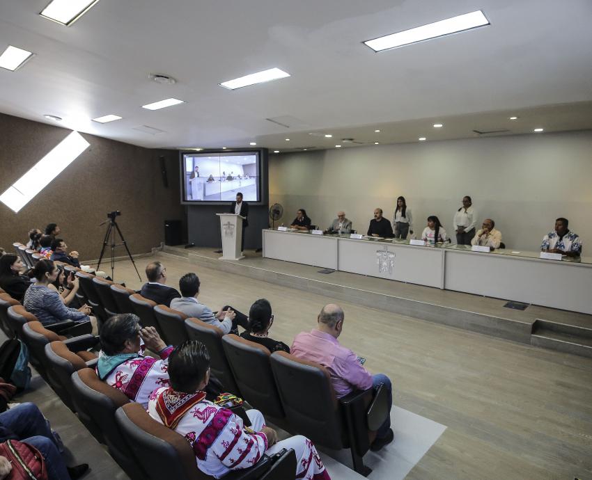Diseñan política lingüística con estudiantes de pueblos originarios en CUTonalá