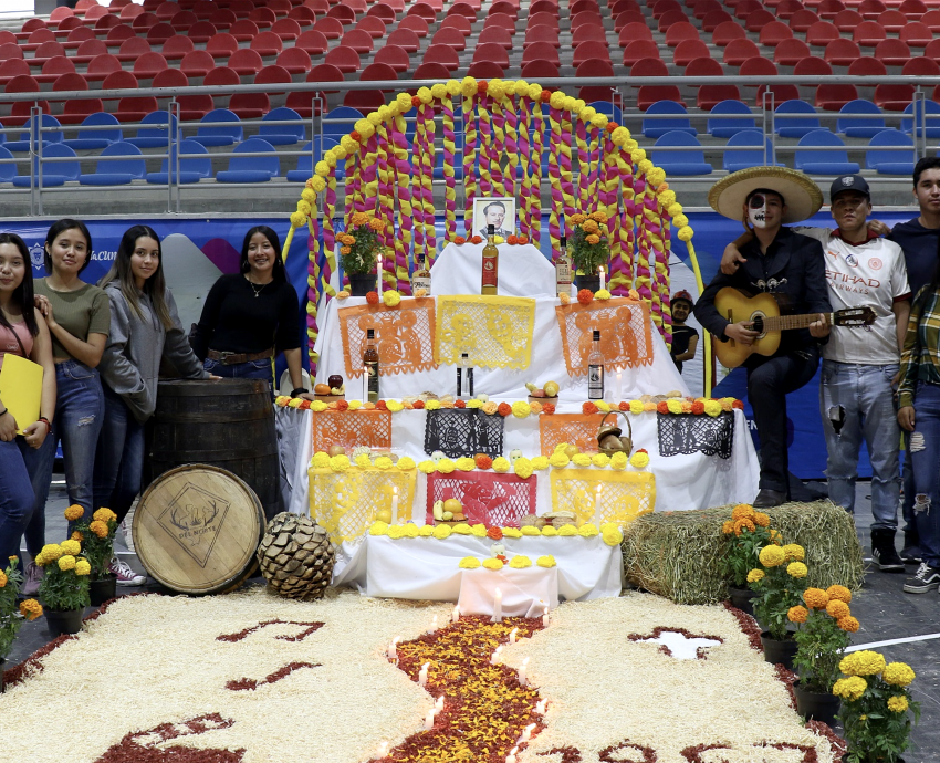 Preparan festividades por el Día de Muertos