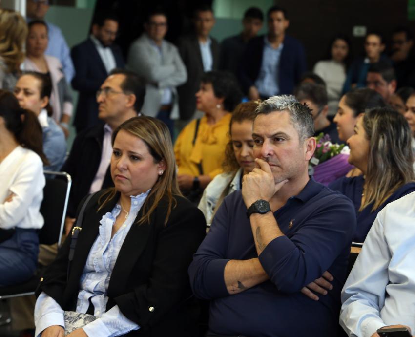Recibe doctora Leticia Leal Moya registro de aspirante a la Rectoría General de la UdeG