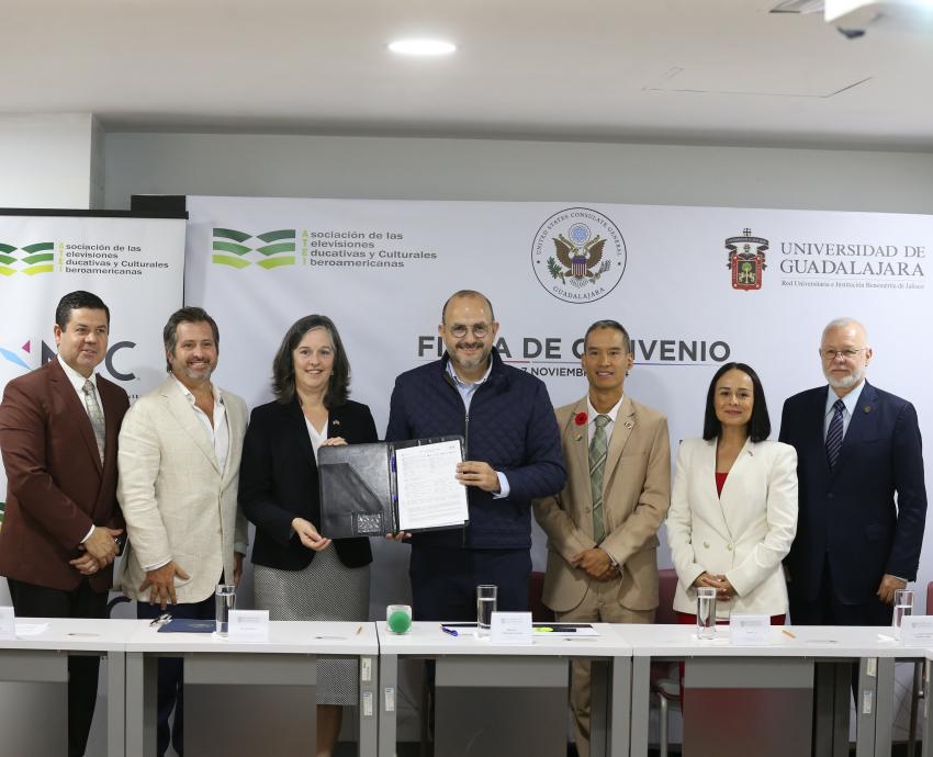 Transmitirán Canal 44 y Radio Universidad contenidos de la Voz de América de EUA