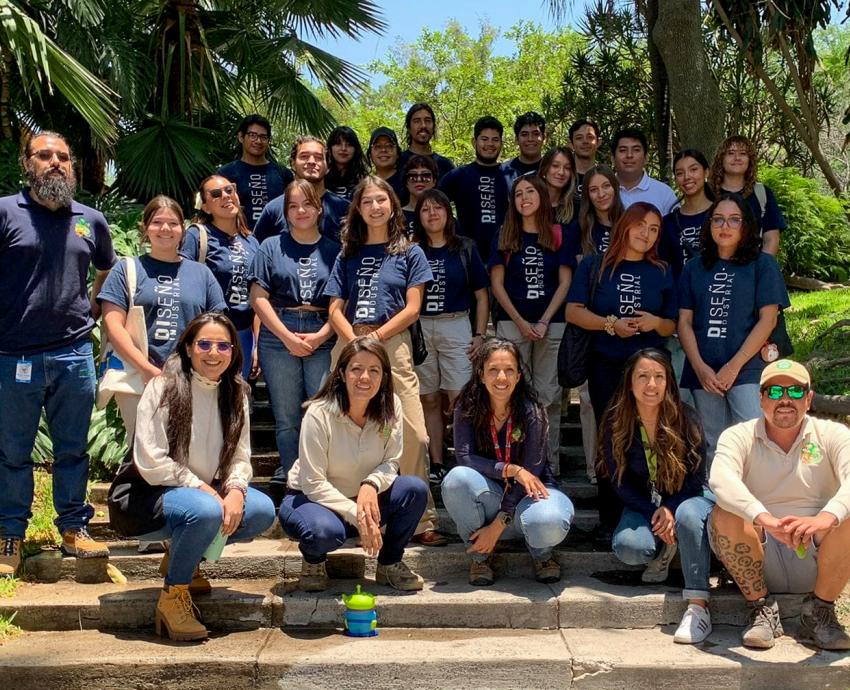 Realizan estudiantes del CUAAD prototipos y modelos para animales del Zoológico Guadalajara