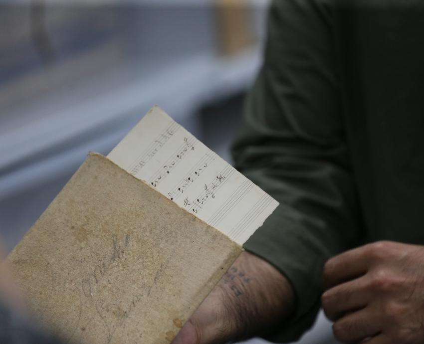 Resguardan la memoria fílmica de Jalisco en el Acervo Visual y Sonoro de la BPEJ
