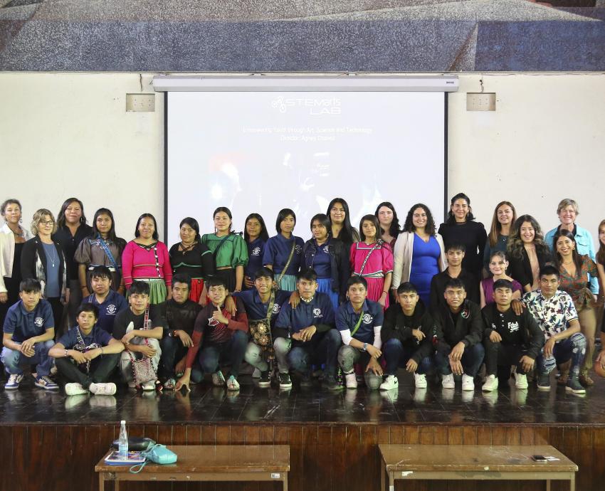 Acercan el arte y la Realidad Aumentada a estudiantes del SEMS