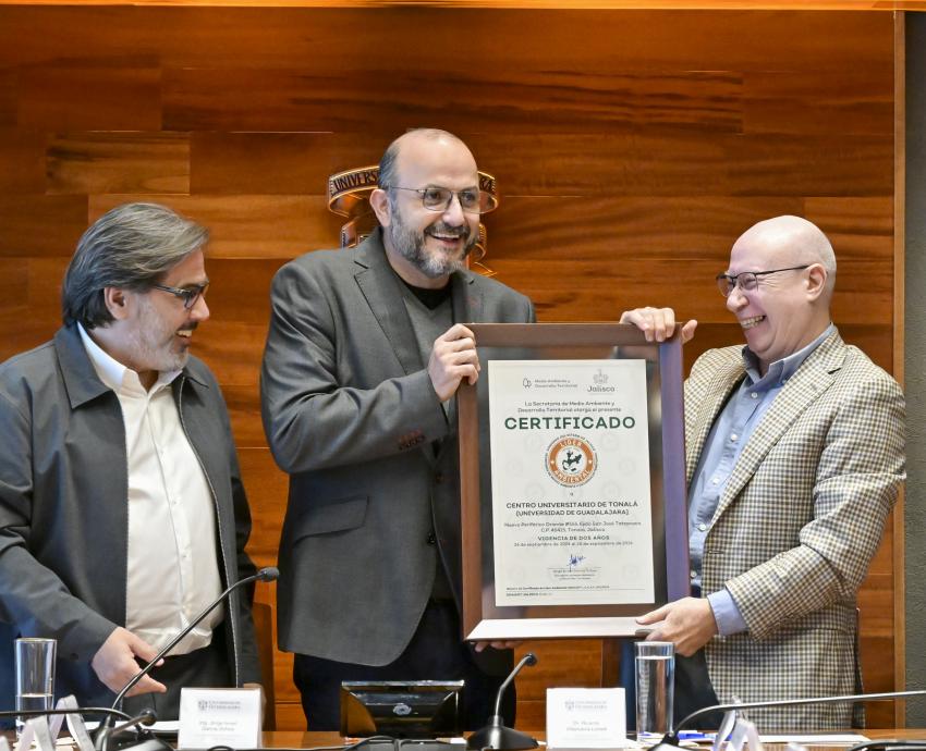 CUTonalá recibe certificación como líder ambiental en la Red Universitaria