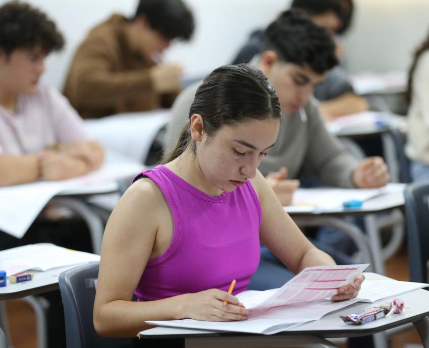 Presenta examen de admisión poco más del 96 por ciento de aspirantes para ciclo escolar 2025-A